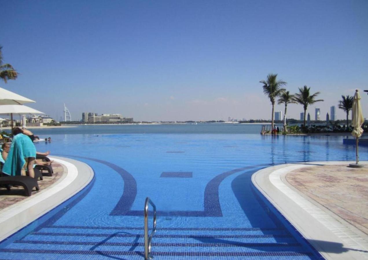 Ferienwohnung Tiara - Luxury Palm Jumeirah - Private Beach And Pool! Dubai Exterior foto